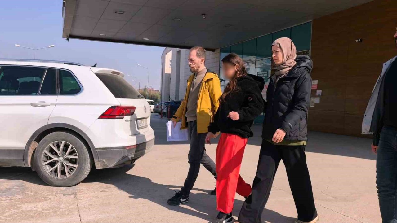 Bursa’da genç kızların bıçaklı kavgası: 1 şüpheli adliyeye sevk edildi