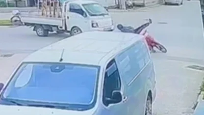 Bursa’da kamyonet ile motosiklet çarpıştı: 1 yaralı