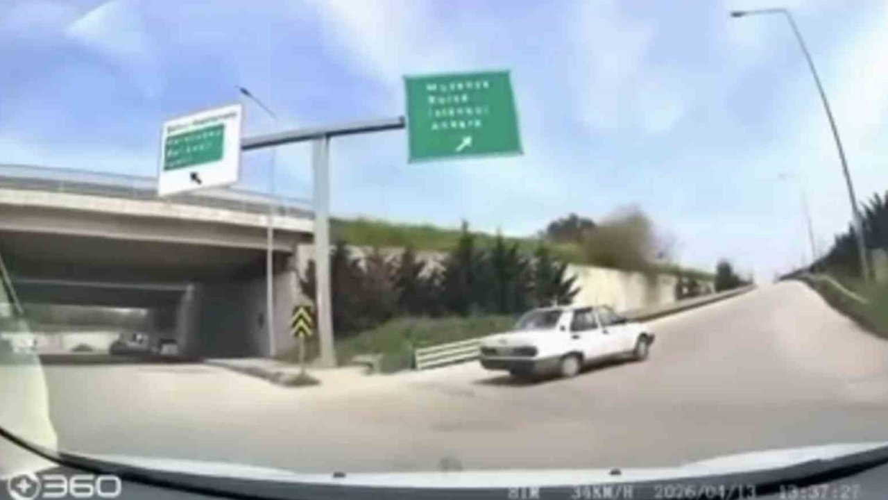 Bursa’da ters yönden giren sürücü kamerada