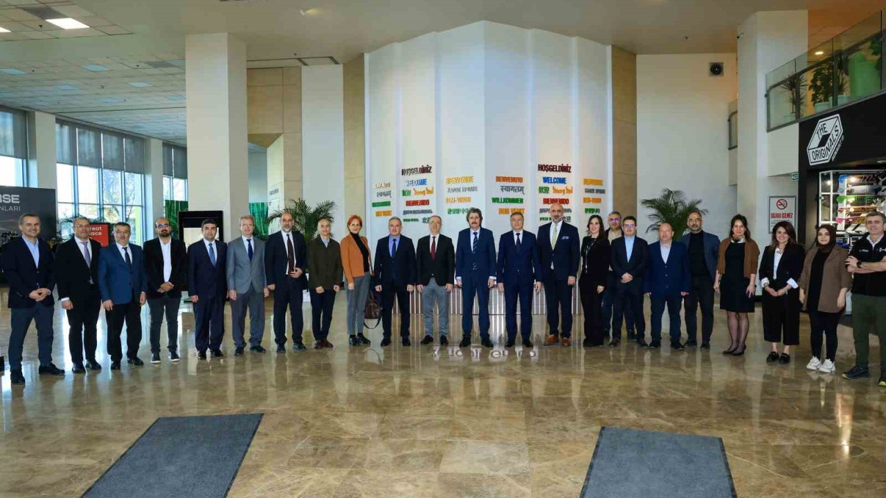 BUÜ’den OYAK Renault’a iş birliği ziyareti