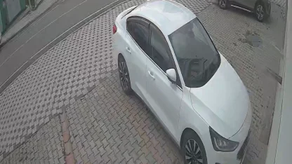 Çarpışan araçlardan biri takla attı, 7 kişi yaralandı: Kaza anı kamerada