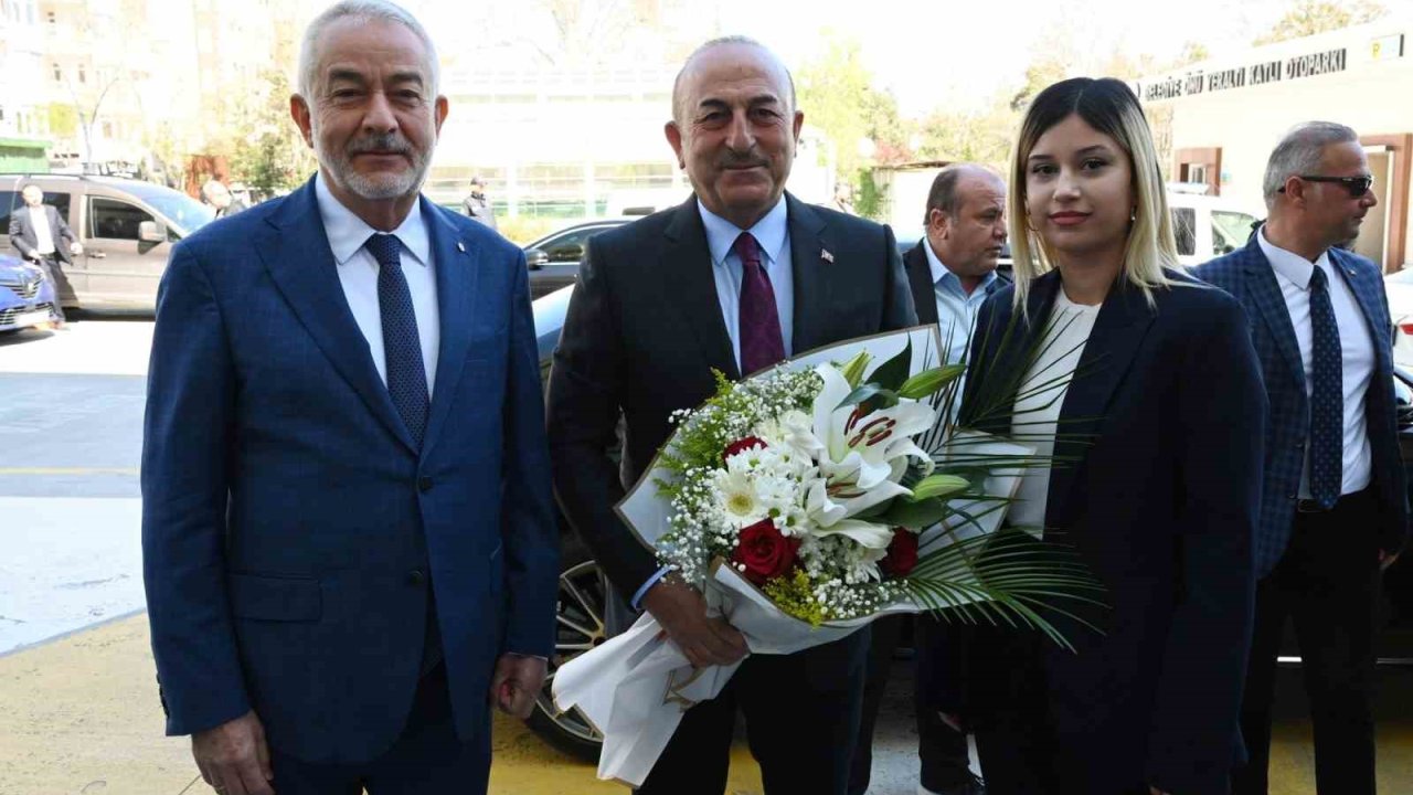 Çavuşoğlu: "Dünyanın sorunlarını çözmek için bizim gibi yükselen ülkelere önemli görevler düşüyor"
