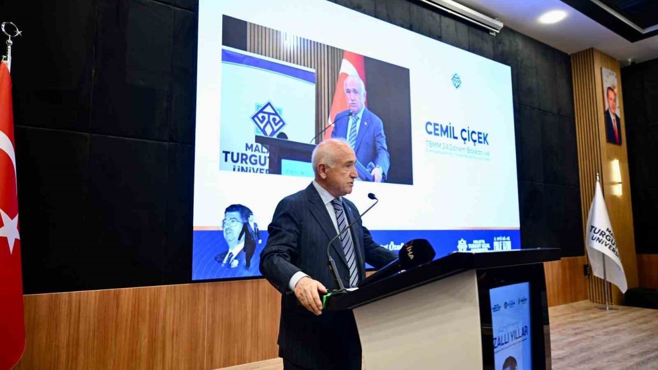 Cemil Çiçek: "Özal Türkiye’ye çağ atlattı, üç temel özgürlükle dönüşüm sağladı"