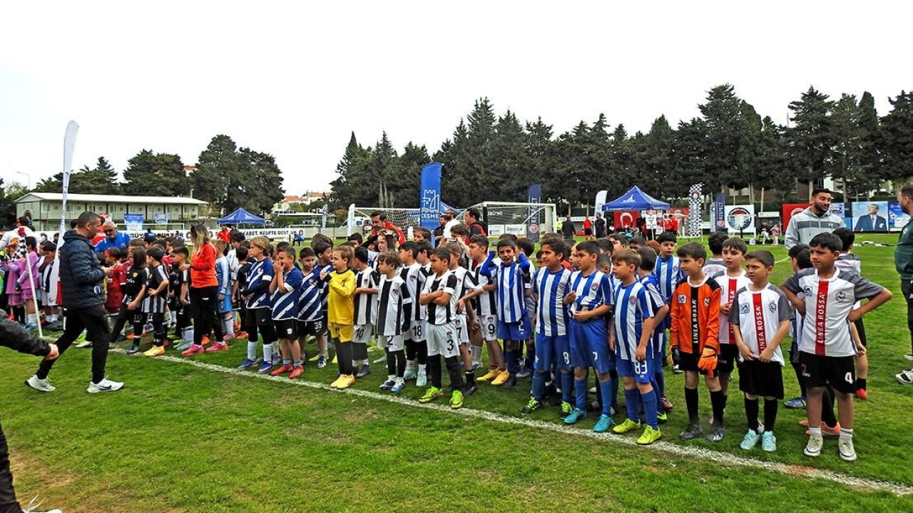 Çeşme’de U9 Futbol Festivali Coşkusu