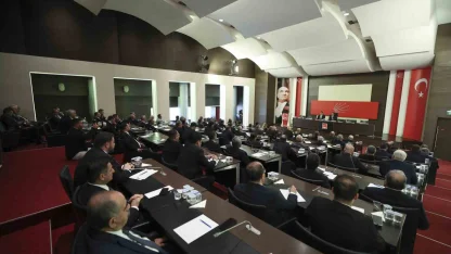 CHP Genel Başkanı Özel, il başkanları toplantısına başkanlık etti