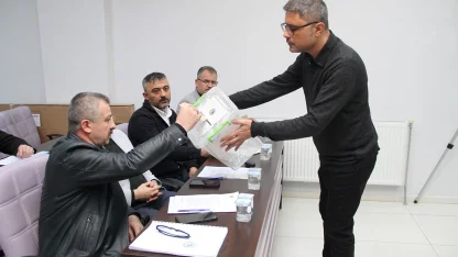 CHP’li belediyenin meclisinde CHP listeleri destek bulamadı