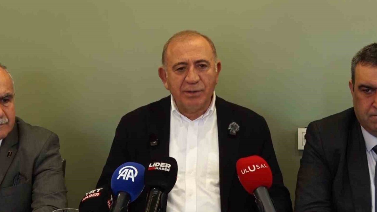 CHP’li Gürsel Tekin: "Seçim Kurulu’na soruyorum; bu mühür, karar defteri kimde. Bizde"