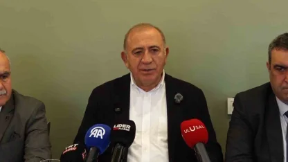 CHP’li Gürsel Tekin: "Seçim Kurulu’na soruyorum; bu mühür, karar defteri kimde. Bizde"