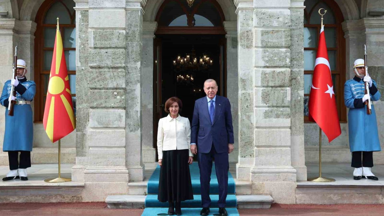 Cumhurbaşkanı Erdoğan, Kuzey Makedonya Cumhurbaşkanı Davkova ile görüştü