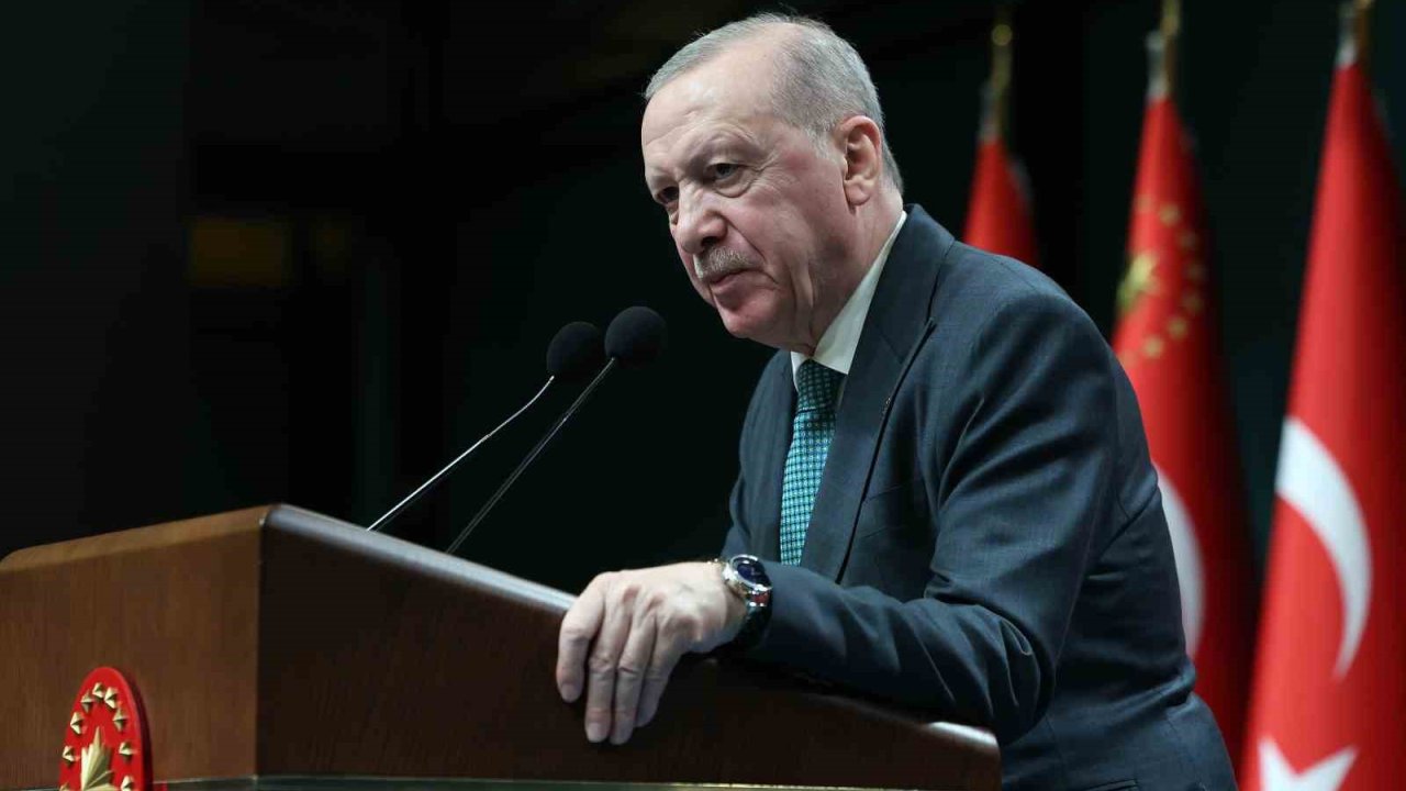 Cumhurbaşkanı Erdoğan: "Ne hükümetimizin ne milletimizin yakın vadedeki siyasi koordinatlarında erken veya ara seçimin yer almadığının bilinmesini istiyorum"