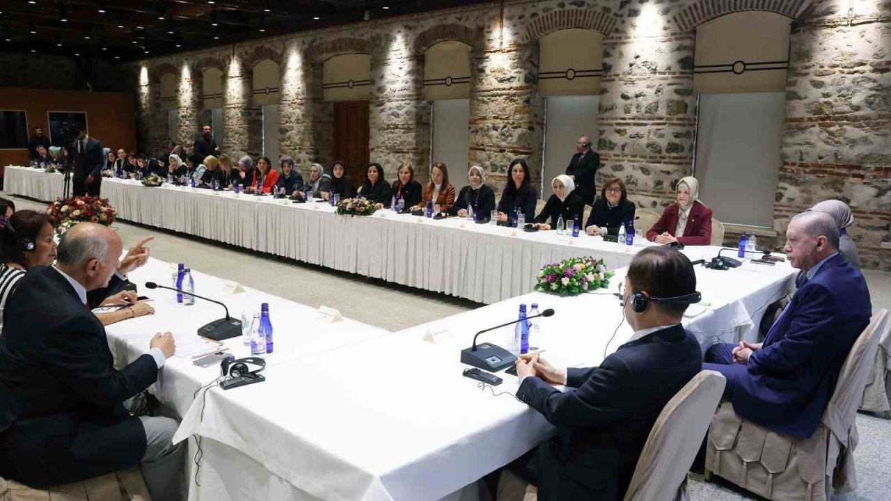 Cumhurbaşkanı Erdoğan: "Ortadoğu coğrafyası son yıllarda, gerçekten sancılı, sıkıntılı ve karanlık günler yaşıyor"