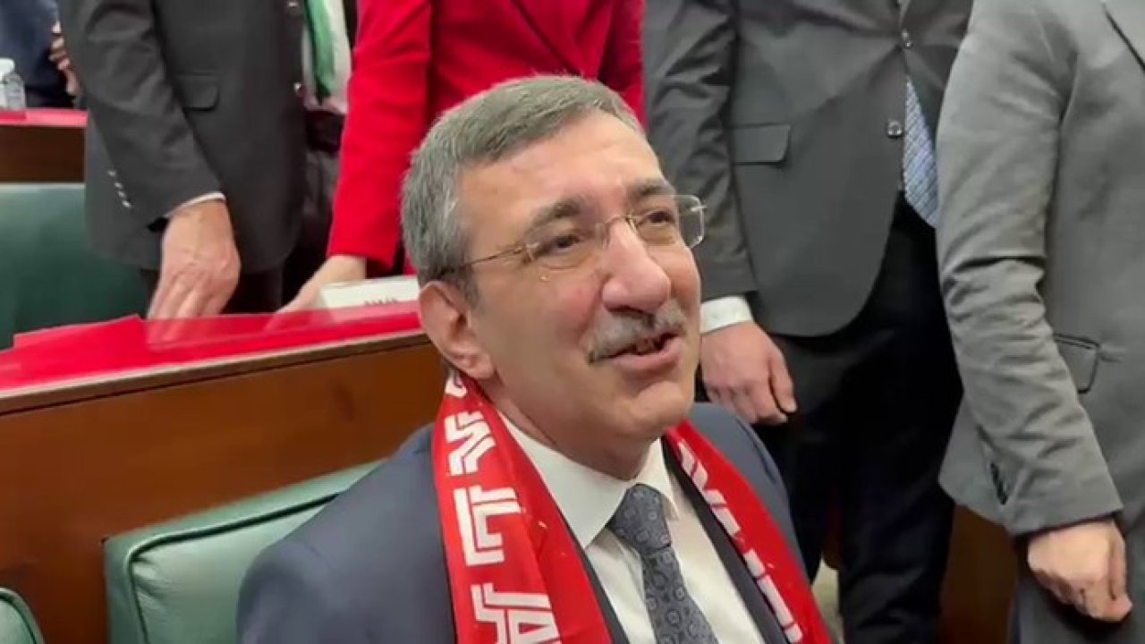 Cumhurbaşkanı Yardımcısı Yılmaz: "Eşel mobil sistemiyle akaryakıt fiyatlarındaki artışın ülkemize daha sınırlı yansımasını sağlamış olduk"