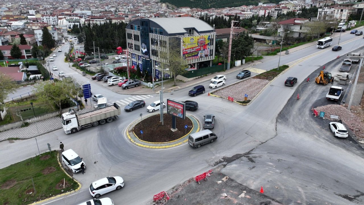 Darıca trafiğini rahatlatacak adım: Tuzla-Battalgazi kesişiminde kavşak çalışması başladı