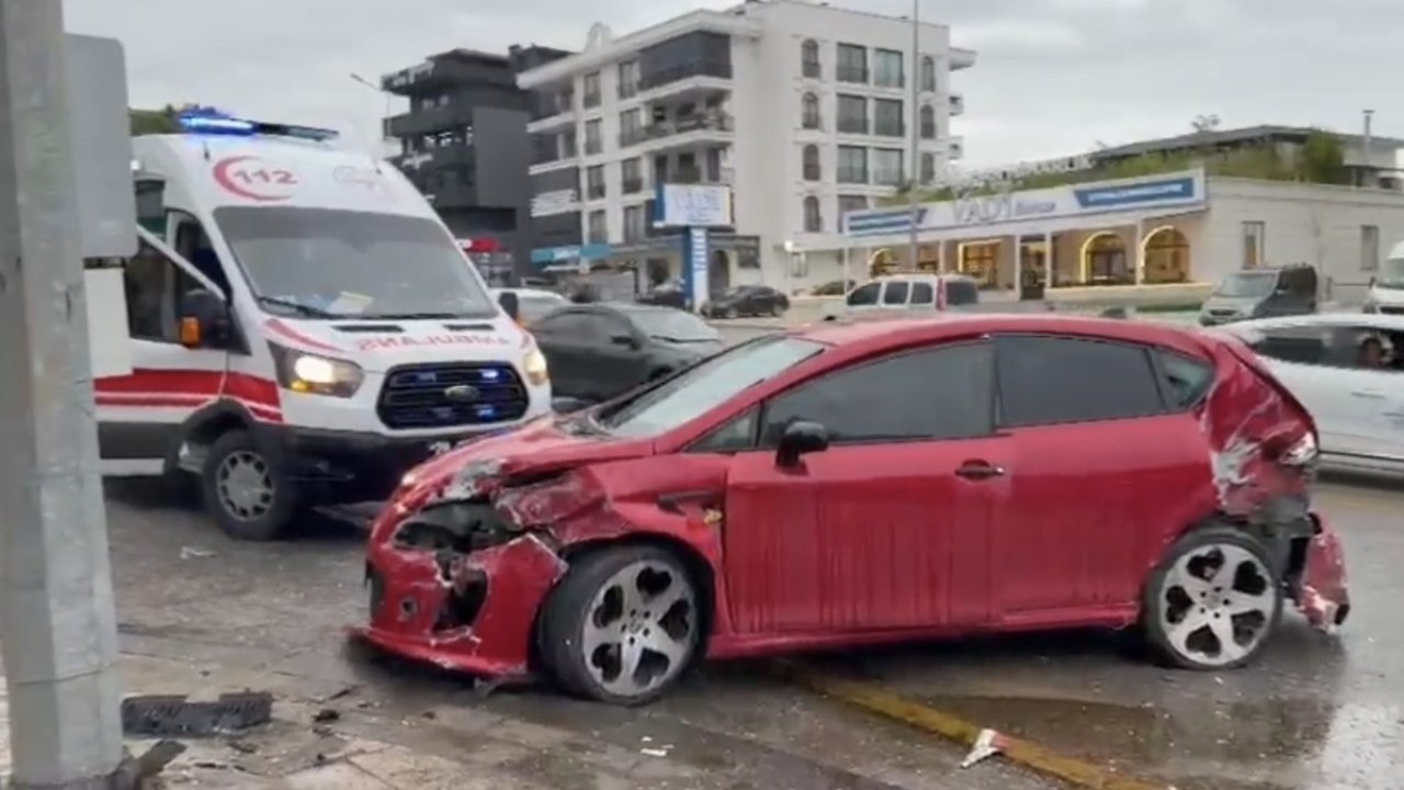 Denizli’de zincirleme trafik kazası: 4 yaralı