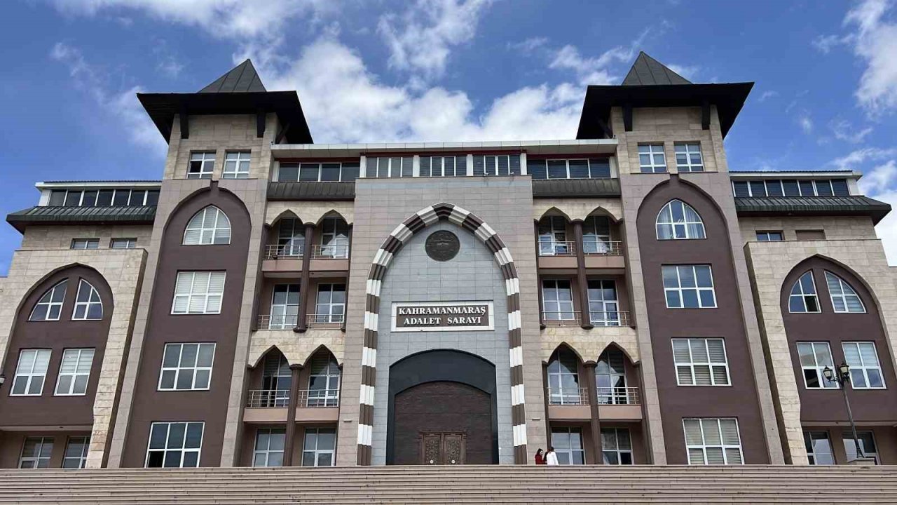 Depremde 45 kişinin öldüğü Said Bey Sitesi davası ertelendi