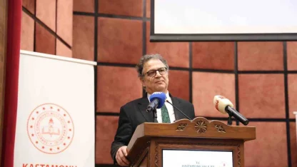 Doç. Dr. Mustafa Otrar: "Çocuklarımız hayatın her alanında gördükleriyle yetişirler"