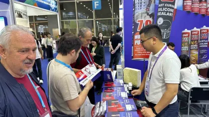 DTO’nun Denizli iş insanları heyeti, Çin Canton Fuarına katıldı