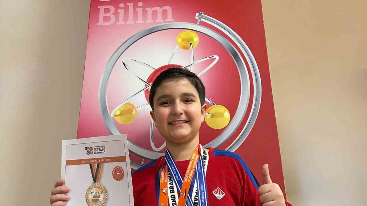 Dünya birincisi 4. sınıf öğrencisi Kerem’in hedefi Cahit Arf gibi bilim insanı olmak
