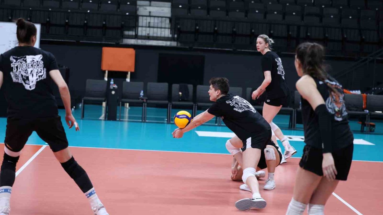 Eczacıbaşı Dynavit, play-off 3-4 etabı ilk maçına hazır