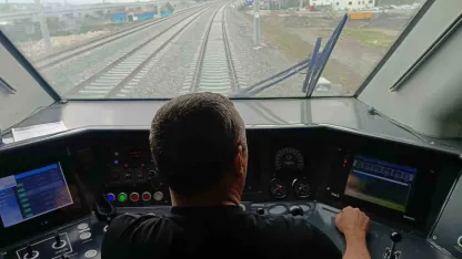 Edirne İstanbul’a komşu oluyor, Vali Sezer test sürüşüne katıldı