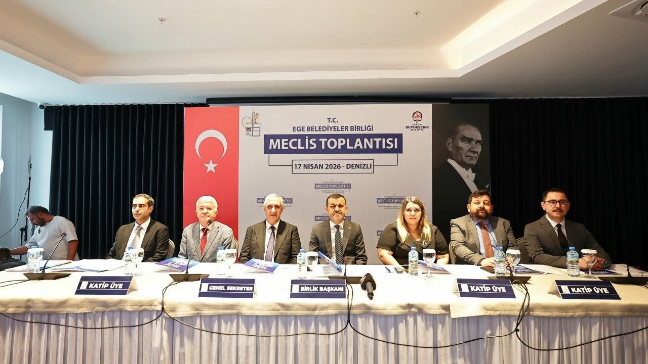 Ege Belediyeler Birliğinde Başkan Çavuşoğlu güven tazeledi