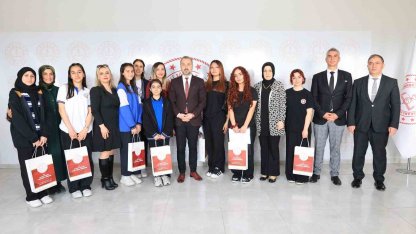 Elazığ’da derece giren öğrenciler ödüllendirildi