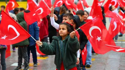 Elazığlı minikler milli takımın başarısını coşkuyla kutladı