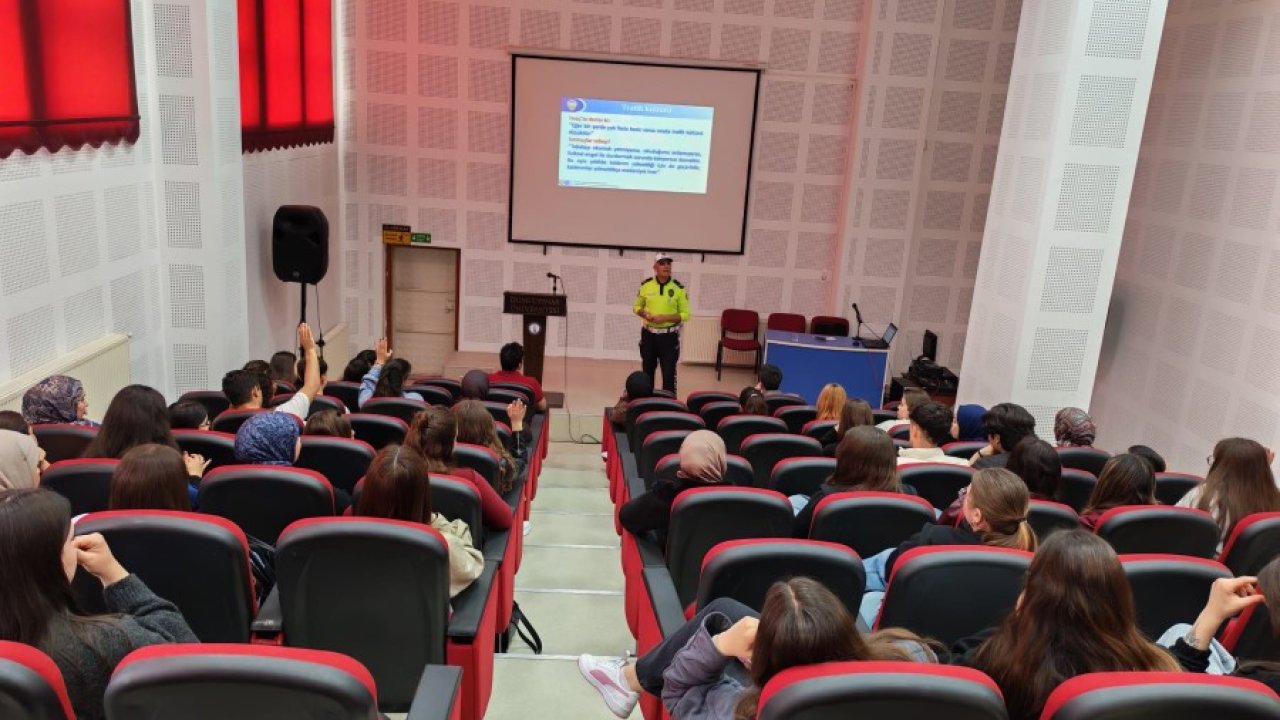 Emet MYO’da genel trafik kuralları konferansı