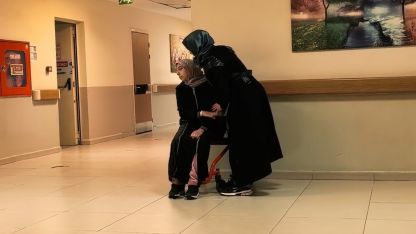 Emzirdiği bebeği soluksuz kalıp öldü