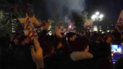 Erzurum’da Galatasaray taraftarının derbi galibiyeti coşkusu