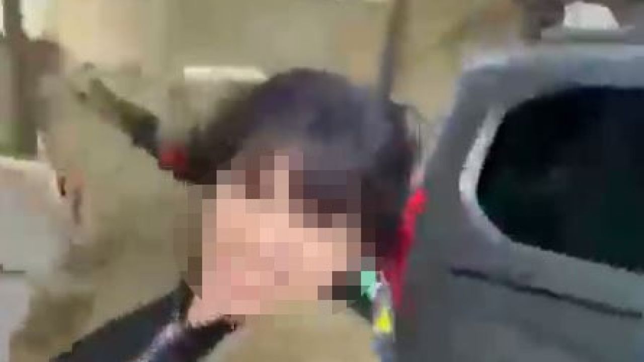 Esenyurt’ta bir kadın eski eşini sokak ortasında darp etti