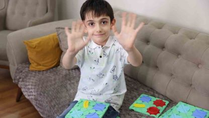 Evde eğitim gören özel çocuklara 23 Nisan sürprizi