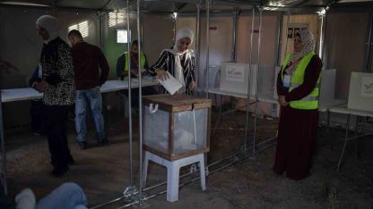 Filistinliler yerel seçim için sandık başında