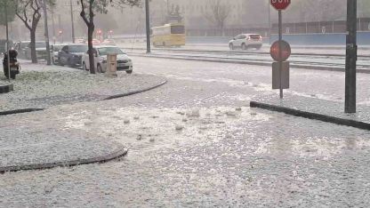 Gaziantep’te ceviz büyüklüğünde dolu yağdı