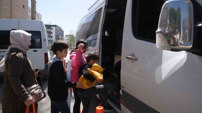 Genç araştırmacılara tarih yolculuğunda belediyeden destek