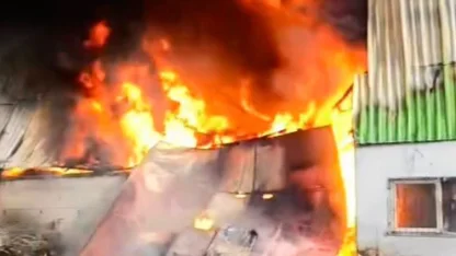 Geri dönüşüm fabrikasında yangın çıktı