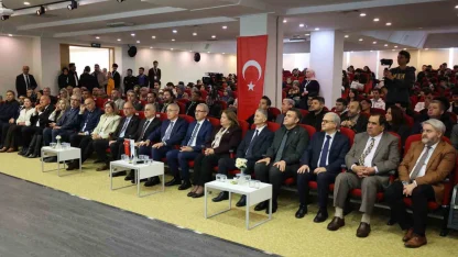 GİBTÜ’de "Mehmet Akif ve Çanakkale Ruhu" konferansı gerçekleştirildi
