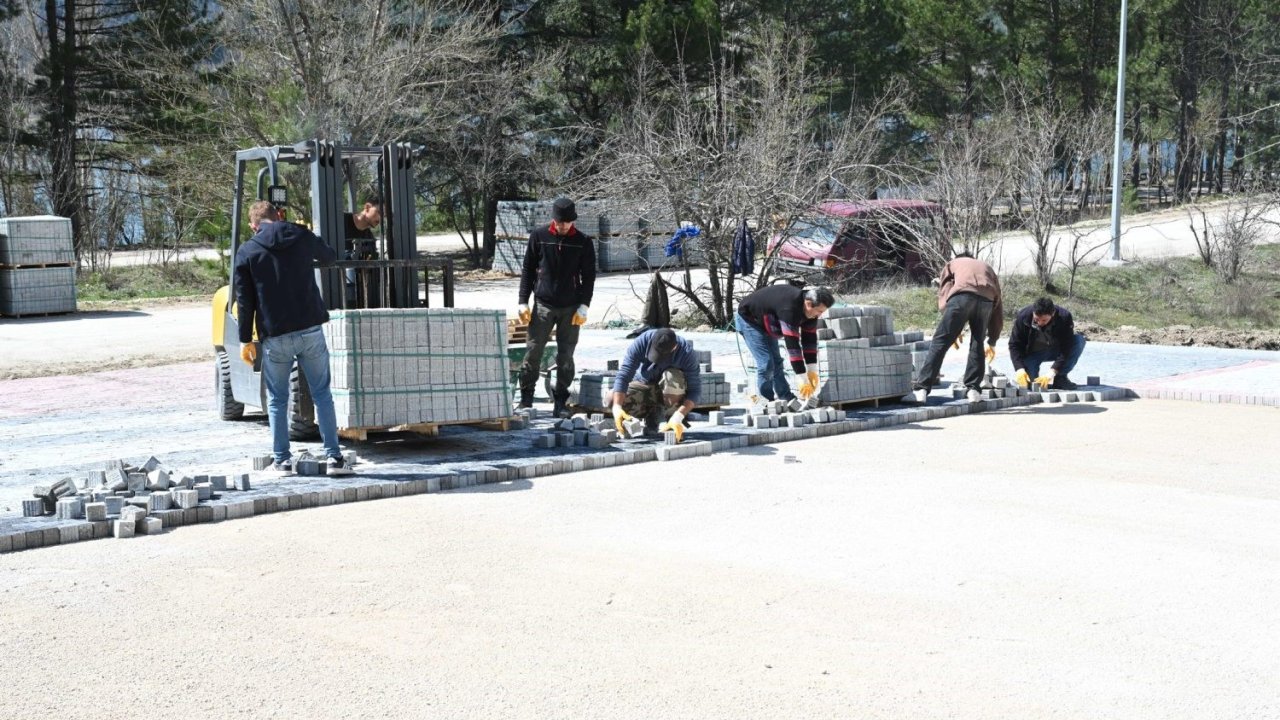 Gölcük Tabiat Parkı yeni yüzüyle yaza hazırlanıyor