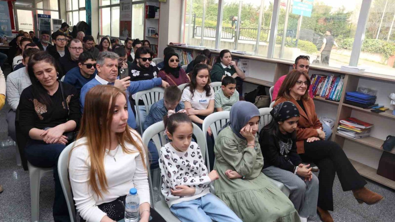 Görme engelli sporcular için canlı radyo tiyatrosu sahnelendi