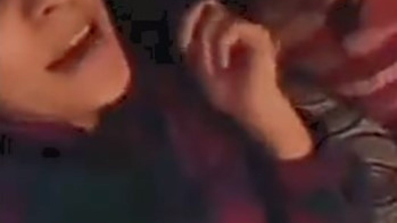 Gülistan Doku’nun şarkı söylediği anlar ortaya çıktı