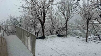 Hakkari beyaza büründü