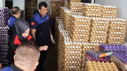Haliliye’de sağlıksız depoya baskın: 5 bin koli yumurta imha edildi