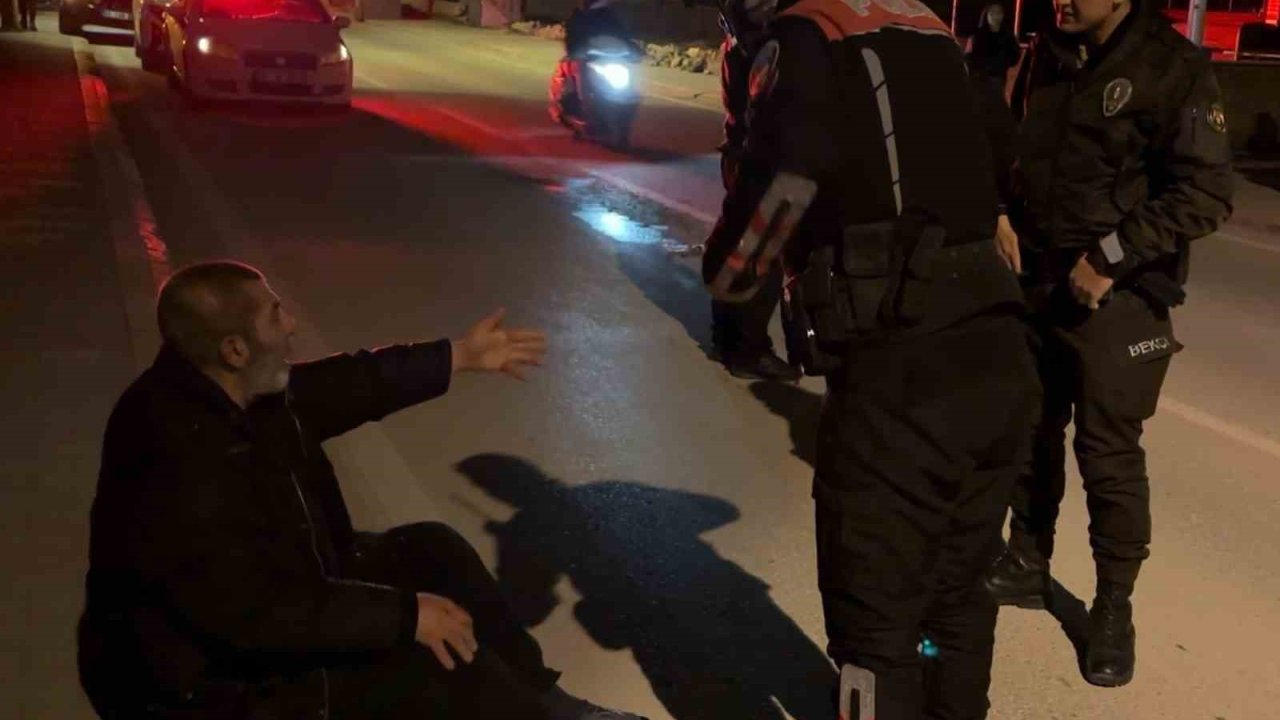 Husumetli komşular arasında mahkeme kararı sonrası kavga: 2 yaralı