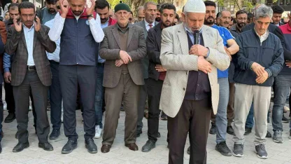 Iğdır’da Kahramanmaraş ve Şanlıurfa’daki saldırılar için gıyabi cenaze namazı