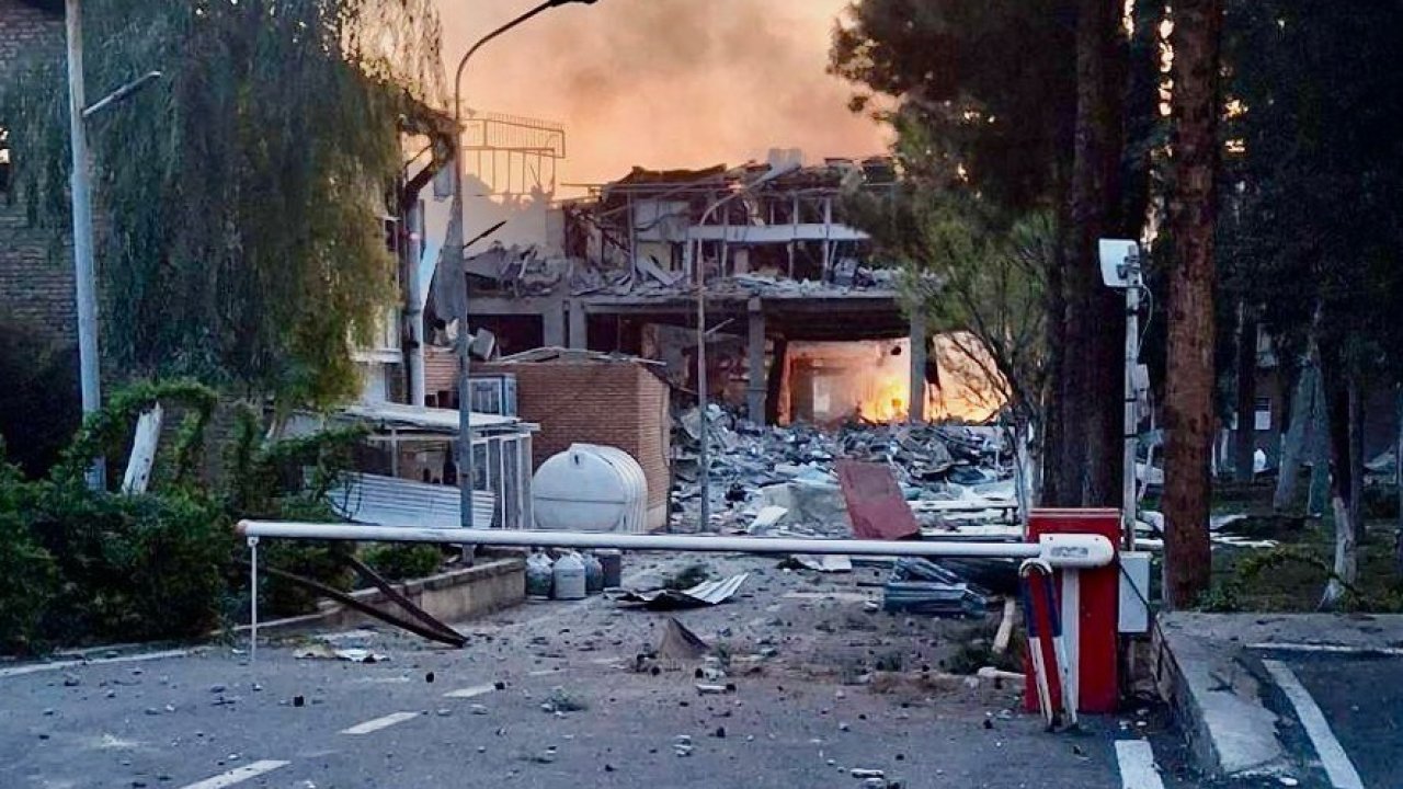 İran’ın 100 yıllık araştırma merkezi vuruldu