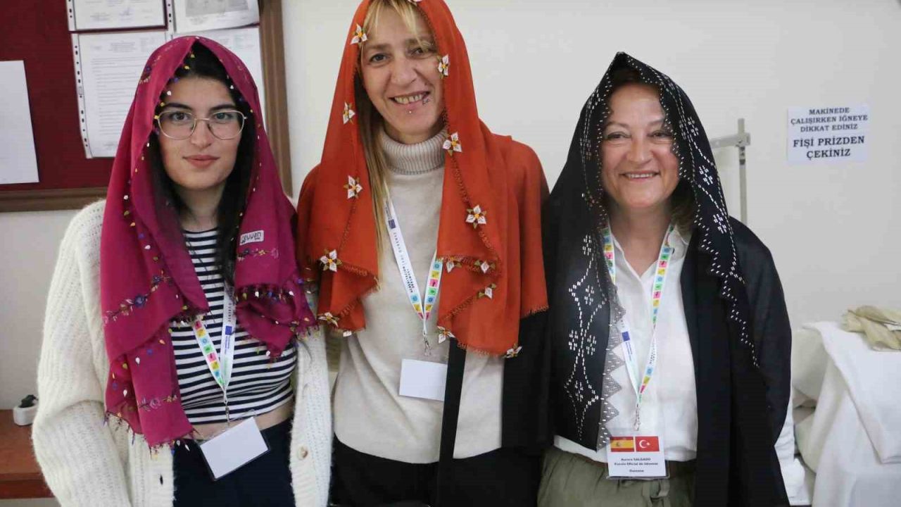 İspanyol turistler AB Projesi kapsamında Diyarbakır’a geldi