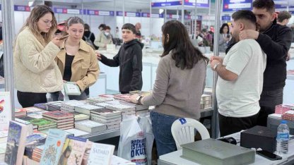 İstanbul Valiliği Beşiktaş Kitap Fuarı düzenlenen törenle açıldı