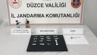 İstanbul’dan aldığı uyuşturucu maddeleri Düzce’de satacağı öğrenilen şahıs yakalandı
