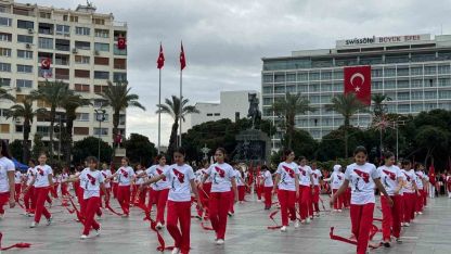 İzmir’de 23 Nisan coşkusu