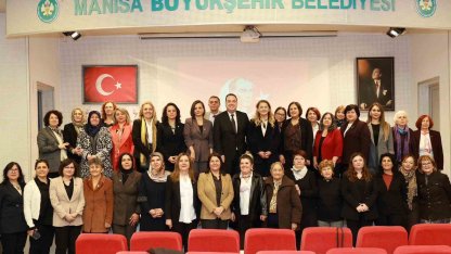 Kadın belediye başkanları Manisa’da buluştu